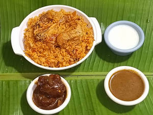 Ambur Chicken Dum Biryani With Chilli Chicken
