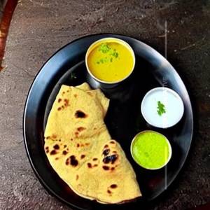 Masala Kulcha ( Butter )