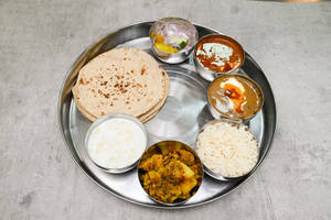 Semi Deluxe Thali