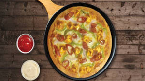 Tandoori Paneer Pizza