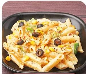 CLASSIC WHITE SAUCE PASTA