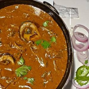 Mushroom Diwani Handi