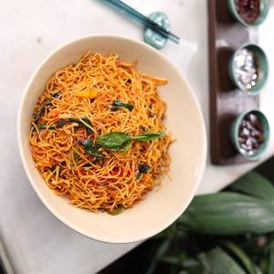 Chicken Spicy Basil Noodles
