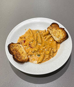 Red Sauce Pasta
