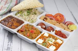 Fix Punjabi Thali (Dinner Only)