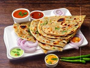 Veg Mughlai Paratha