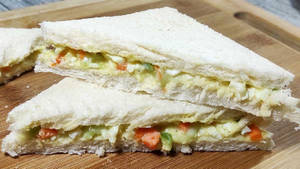 Coleslaw Sandwich