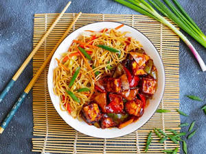 Noodles + Chilli Paneer