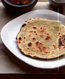 Palak Pyaaz Paratha