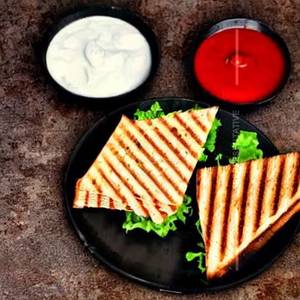 Veg. Aloo Matter Sandwich [Grill]