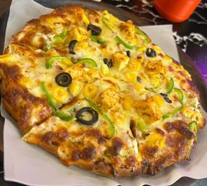 Veggie paneer pizza