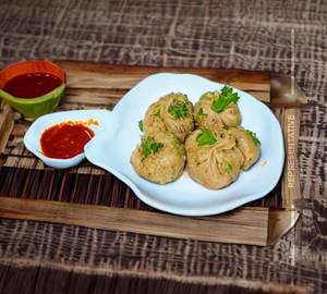 Veg momos [steamed]