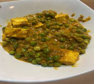 Matar paneer