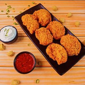 Veggie cheese kurkure momos