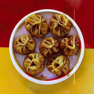 Chicken Manchurian Flavoured Momos