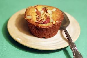 Mini Plum Cake 