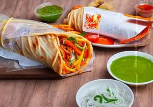 Veg Noodles Roll