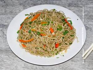 Veg Hakka Noodles