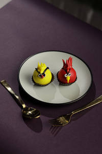 Little Bird (with Egg)