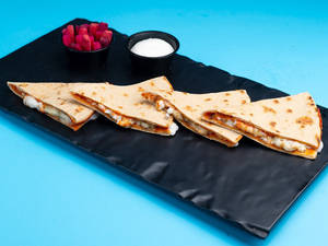 Harissa Cheese Manakeesh