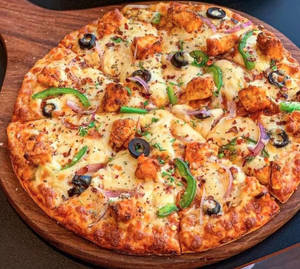 Spicy Paneer Pizza