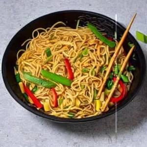 Egg Hakka Noodles