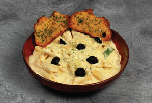Penne Alfredo Pasta