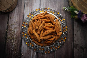 Karela Matthi