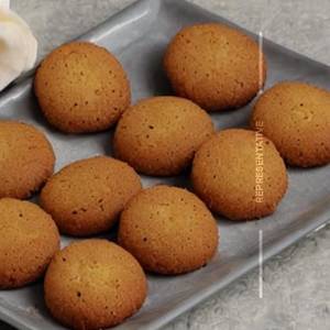 Mini coconut cookies