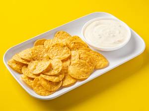 Chips With Queso Cheese Sauce