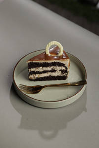 Ferrero Rocher Cake (eggless)