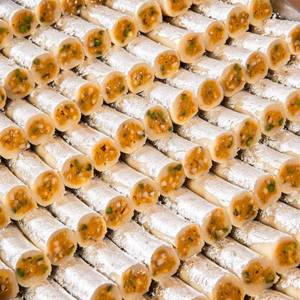 Kaju Roll