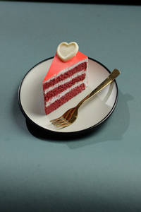 Red Velvet Pastry (pc) (with Egg)
