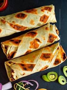 Paneer Mughlai Roll