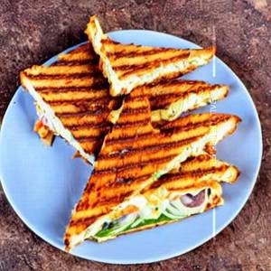 Tandoori Grilled Chicken Cheese Sandwich