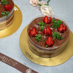 Strawberry Nutella Cake (1 Kg)