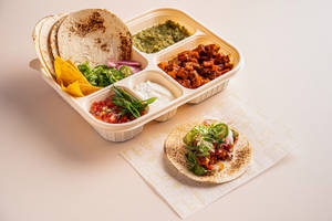 Chipotle Refried Beans & Sweet Potato Tacos (6pcs)