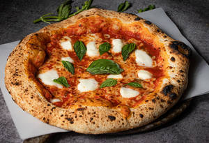 Miss Cheesy Margherita - 11 Inches Pizza