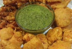 Mix Bhajiya [100 g]