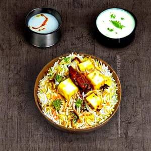 Dawat E Shan Paneer Hyderabadi Biryani - Single Portion