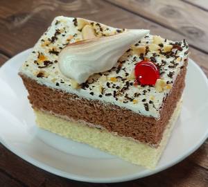 Choco Vanilla Cake