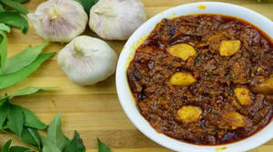 Chettinad Poondu Kozhambu