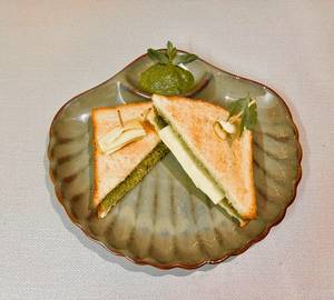 Cheese Chutney Sandwich  [2 Layers]