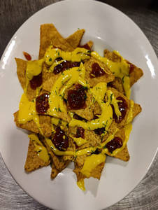 Nachos And Salsa