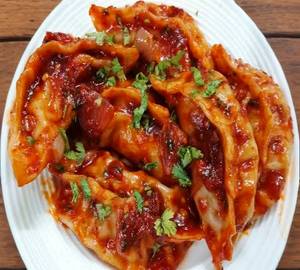 Schezwan momos [chicken]