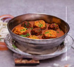 Cheese Kofta Curry