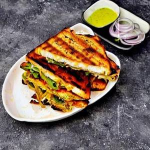 Chicken Hariyali Grilled Sandwich   