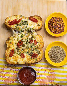 Chilli Cheese Gralic Bread
