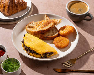Assorted Mushrooms Omelette