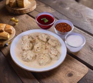 Afghani malai momos [veg]